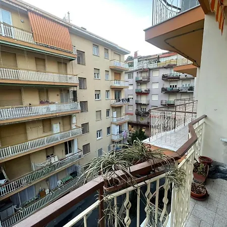 Apartment Laura - Via Martiri 217 *